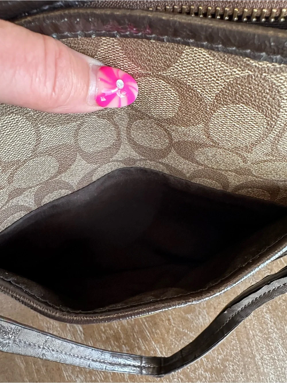 COACH Peyton Signature Pocket Tote
